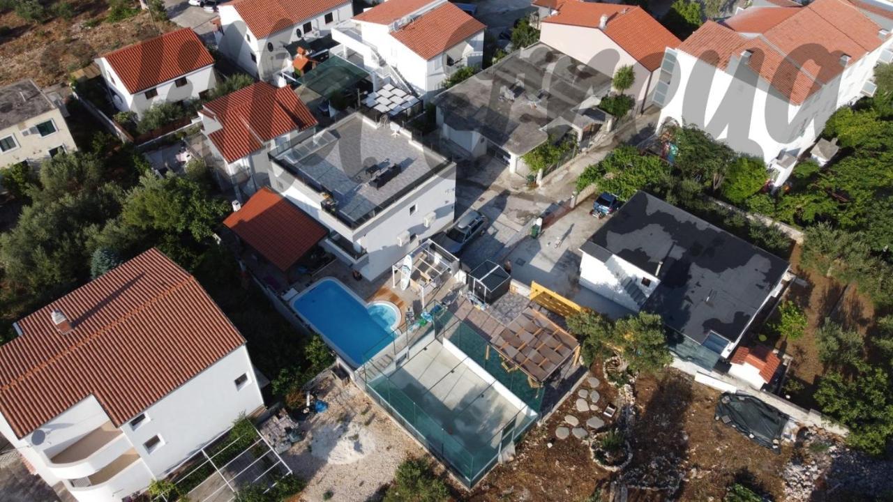 Villa Freya - Vacation House Slatine Exterior photo