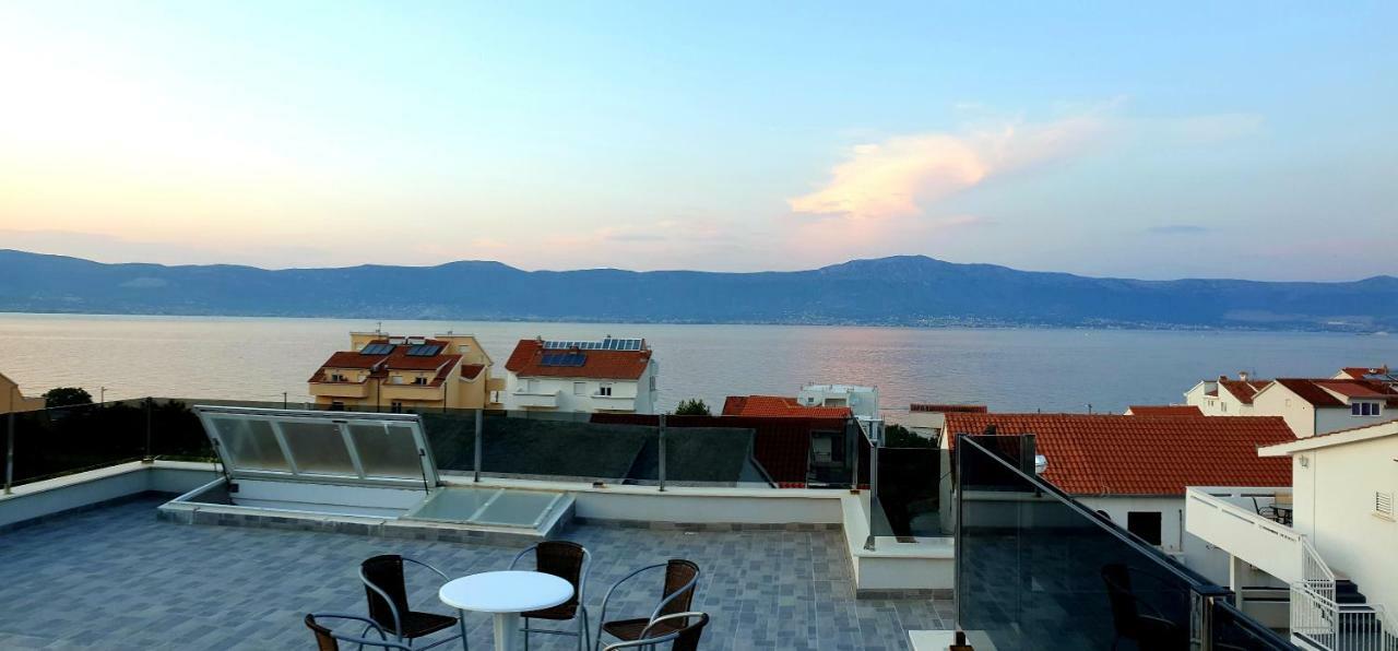 Villa Freya - Vacation House Slatine Exterior photo